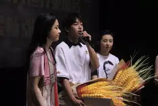 在现场丨彭昱畅张子枫塑料兄妹互怼现场
