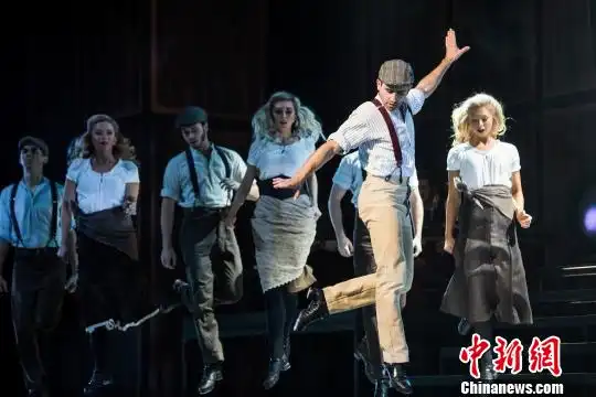 致敬经典踢踏舞剧泰坦尼克从故乡驶进中国
