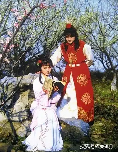 87版红楼梦剧组重聚,贾宝玉依旧c位,而世间再无林妹妹