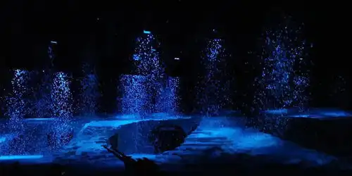 王潮歌导演全新巨作只有河南戏剧幻城,音视频幕后大揭秘
