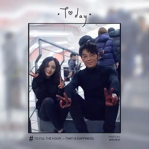 巨匠爆新剧照为杨幂庆生,霍建华张大大纷纷爆与杨幂合照
