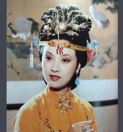 红楼梦王熙凤出轨,和侄子贾蓉有染,有证据吗