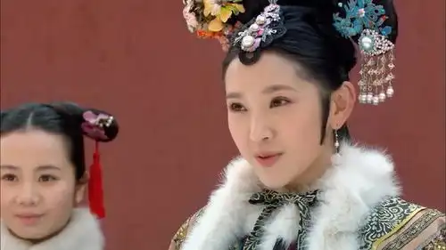 甄嬛传甄嬛一家都在期待落选,瓜尔佳文鸳为何削尖脑袋要入宫
