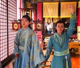 双世宠妃2幕后照八王爷剧外开杠,镜心和十四太甜了
