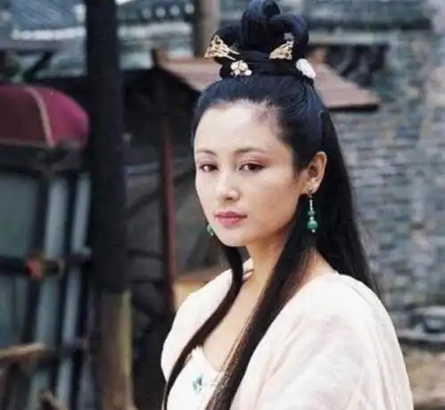 中秋来历的狗血传说徒弟威逼师娘,嫦娥被迫逃亡月宫
