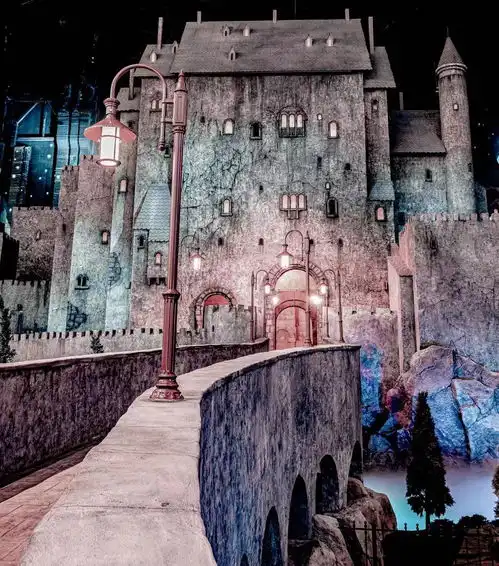 索尼影业精灵旅社落户莫斯科主题乐园德古拉伯爵变身导游
