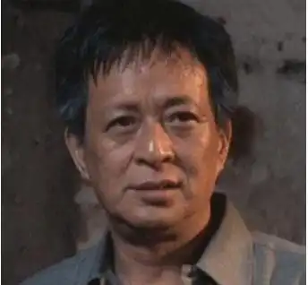 同娶4房太太,关海山尸骨未寒众多妻女大闹灵堂,赌王出殡会是怎样
