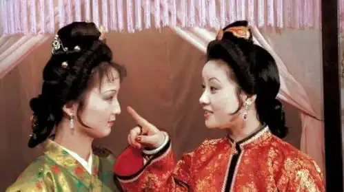 历史上最传奇的陪嫁丫鬟,小姐成了嫔妃,她却被立为皇后