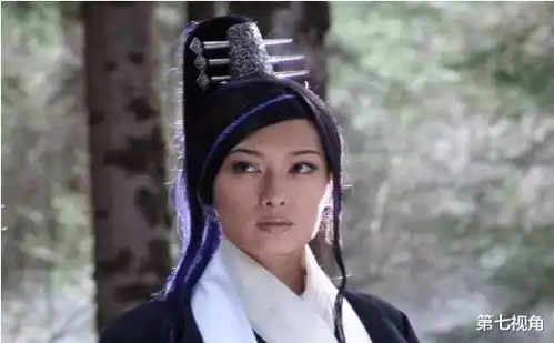 还记得神雕侠侣李莫愁吗韵味不减当年,今52岁活成男人梦想
