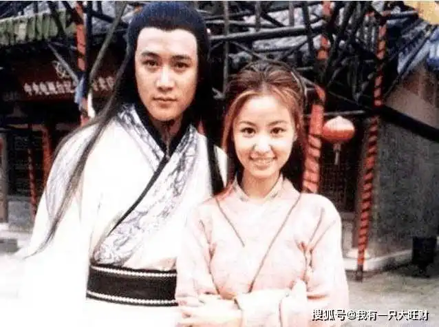 乌龙闯情关上官凤儿坐在最尊贵的位置,却承受着最悲惨的命运
