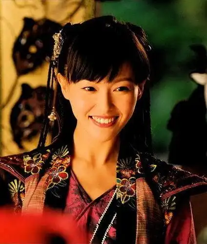 仙剑奇侠传中杨幂与唐嫣的照片有的尽管发,越多越好
