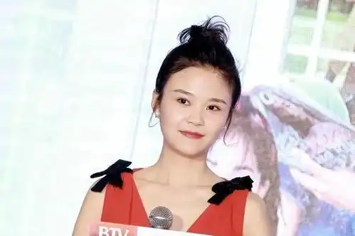 岳红生下女儿后被离婚,单亲妈妈32年,女儿和她和解