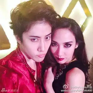 组图泰版浪漫满屋走红邪魅男主迷倒少女
