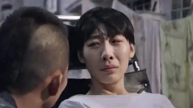 无名之辈任素汐半个废人,让黄毛帮她跳楼自杀,黄毛劝她好好活
