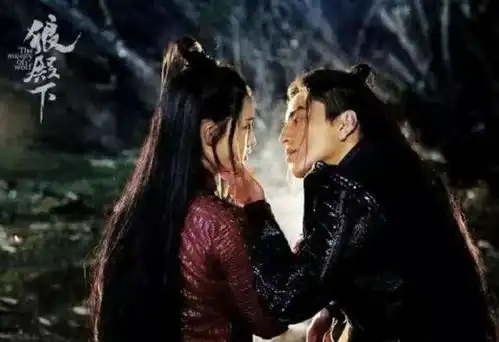 李沁竟然被一通诈骗电话骗光了四年的积蓄,在节目现场落泪