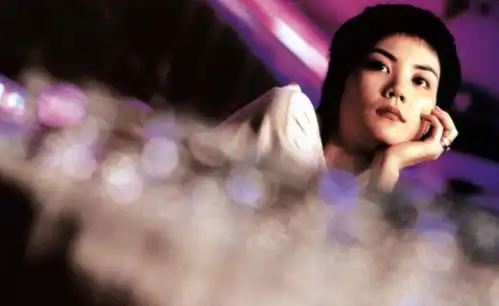 非典型妈妈王菲边走边爱,反正人山人海