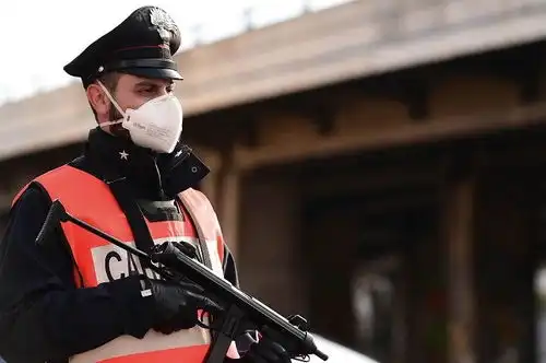 从封城到封国,意大利的至暗时刻
