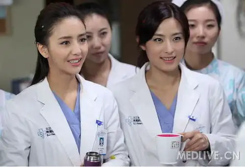 这才是原生态的医护工作者
