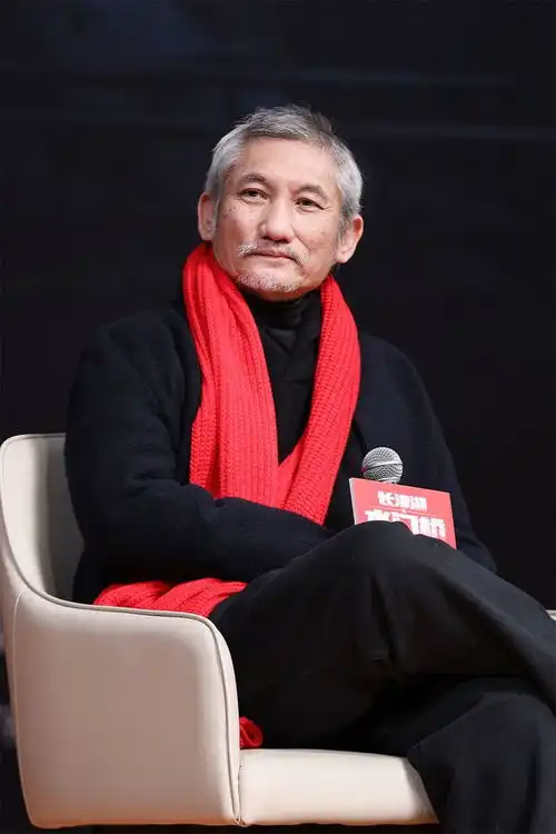 长津湖之水门桥主创元宵节走进北大连线冬奥会志愿者