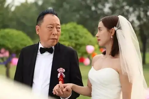 倪萍亲妹夫倪大红近照,曾因太丑无戏可演,女儿长的酷似baby
