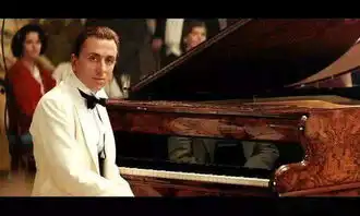 像海上钢琴师一样,在游轮上工作是一种怎样的体验
