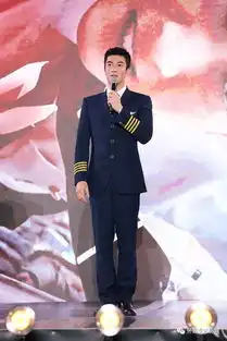 中国机长首创万米高空首映礼,致敬中国民航人