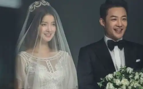 李诗英体脂竟然不足10年轻拥有神级容貌大9岁丈夫财貌双全