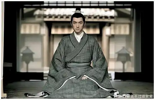 是什么剧让胡歌不想演王凯哭着演靳东后悔演导演抢着演