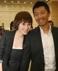王力宏李靓蕾邓超孙俪陆毅鲍蕾揭有夫妻相明星
