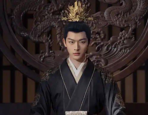 央视爸爸太会了亲自下场预热长相思,30岁杨紫抽到王炸了