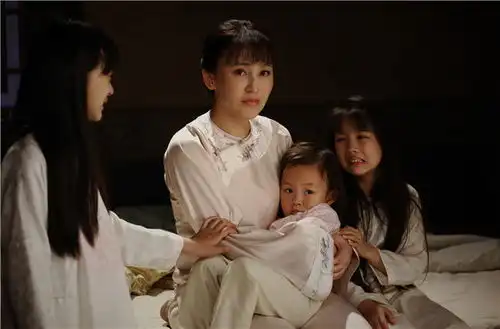 岳丽娜控诉导演丈夫一到片场,他就不拿我当亲媳妇
