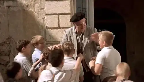 放牛班的春天爱和教育的救赎,耐心让问题学生化身天使,