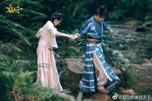 幻乐之城搭档侯明昊,宋祖儿实力演绎人美歌甜
