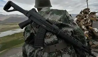 阅兵装备大公开狂拽酷炫x炸天