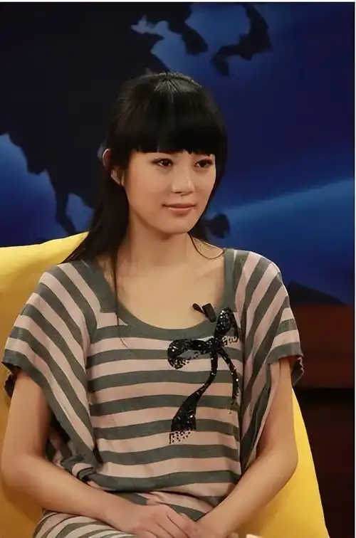 背靠姑父,一举成名,最美西施邬靖靖,为何沦为18线演员
