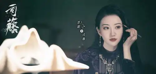 景甜低谷后颜值状态好绝,挑战二次元造型,美得太不真实

