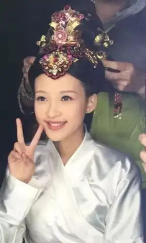 23岁恋爱,24岁生子,比赵丽颖幸运,被湖南卫视捧红后搭档马天宇
