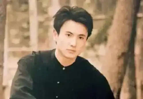 军艺校草的尽头是谐星杨洋加盟青春环游记3,逐步沙腾化