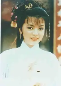 徐冬冬演古装撞衫小龙女,遭网友嘲笑像女鬼,她的回复显情商
