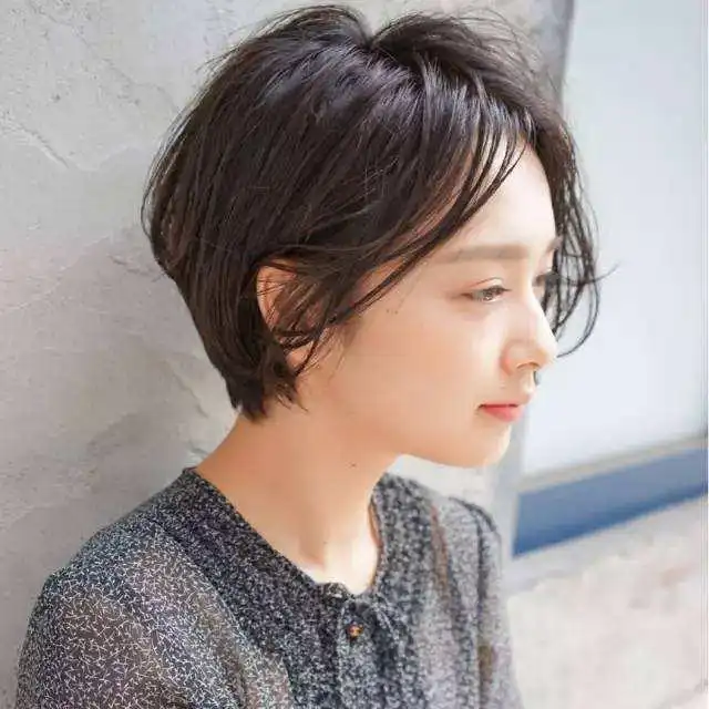 初秋五款短发,谁换谁美