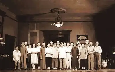 人民的剧院艺术的殿堂深观察
