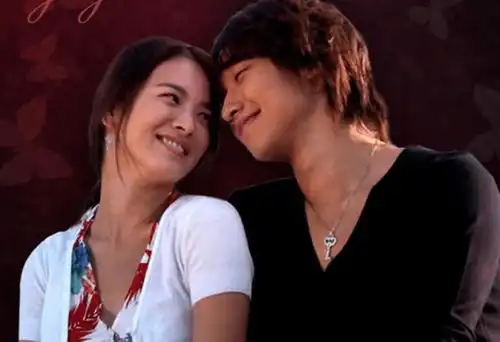 浪漫满屋再爆路透,杨超越许魏洲造型惹眼,满满泰剧既视感