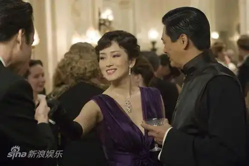 巩俐谍海风云剧照百变造型展东方美
