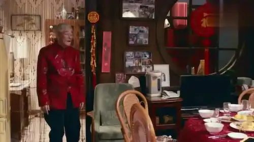 喜剧片心疼本山大叔大过年的也吃不好饭,儿女不让自己省心
