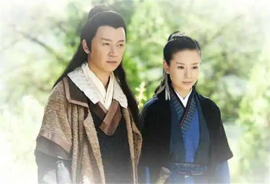 董洁被撕看似白莲花实则毒蘑菇网友情商被白百何甩几条街