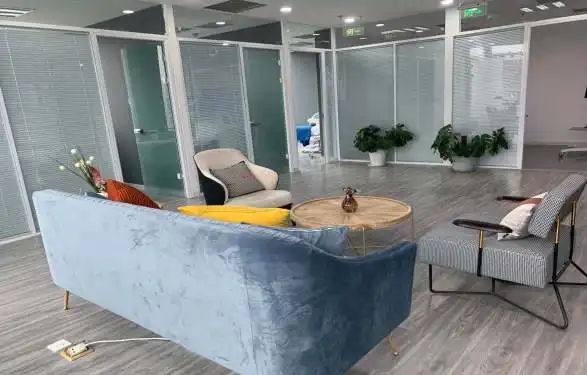 国贸呼家楼安联大厦小户型落地窗采光好出租办公楼租赁北京我爱我家