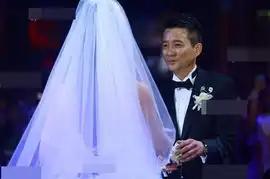 孙茜婚礼孙茜下跪新郎90鞠躬谢孙俪
