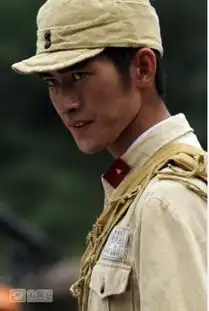张翰新剧挑战11个角色军装制服展霸气盘点明星制服诱惑
