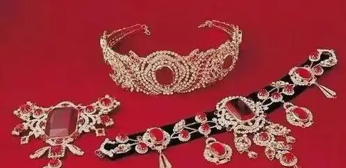 她是欧洲公认最美的公主,15岁联姻得到众多珠宝,件件都是经典