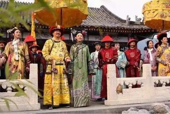 雍正的后宫甄嬛们平淡无争与至孝善待下的难得和谐
